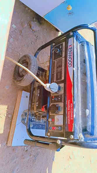 بيع وشراء كافت المواد المنزليه في مزاد البركه العنوان كاطون الرازي شارع الحولي مزاد البركه مقابيل الجملونات ***********
