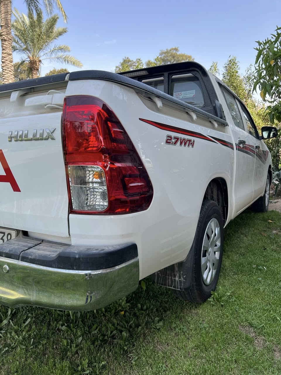 السلام عليكم للبيع بيكم هايلوكس ناصي رقم اربيل تريد تحويل تريد وكاله موديل 2025 السياره زيرو مامشيه كير عادي السعر 267 وبيه مجال حك جيها ***********
