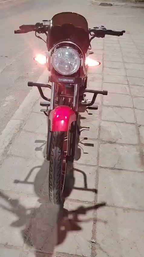 السلام عليكم دراجه شاينك للبيع الشكل الجديد موديل 23 وكيل ماشيه 3 كلم دهن الشركه بيهه ممبدل 
السعر 1,490
للستفسار ***********
