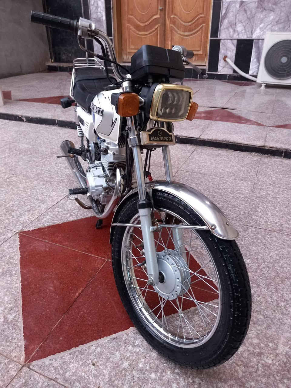 السعر مليون. .تواصل ***********
