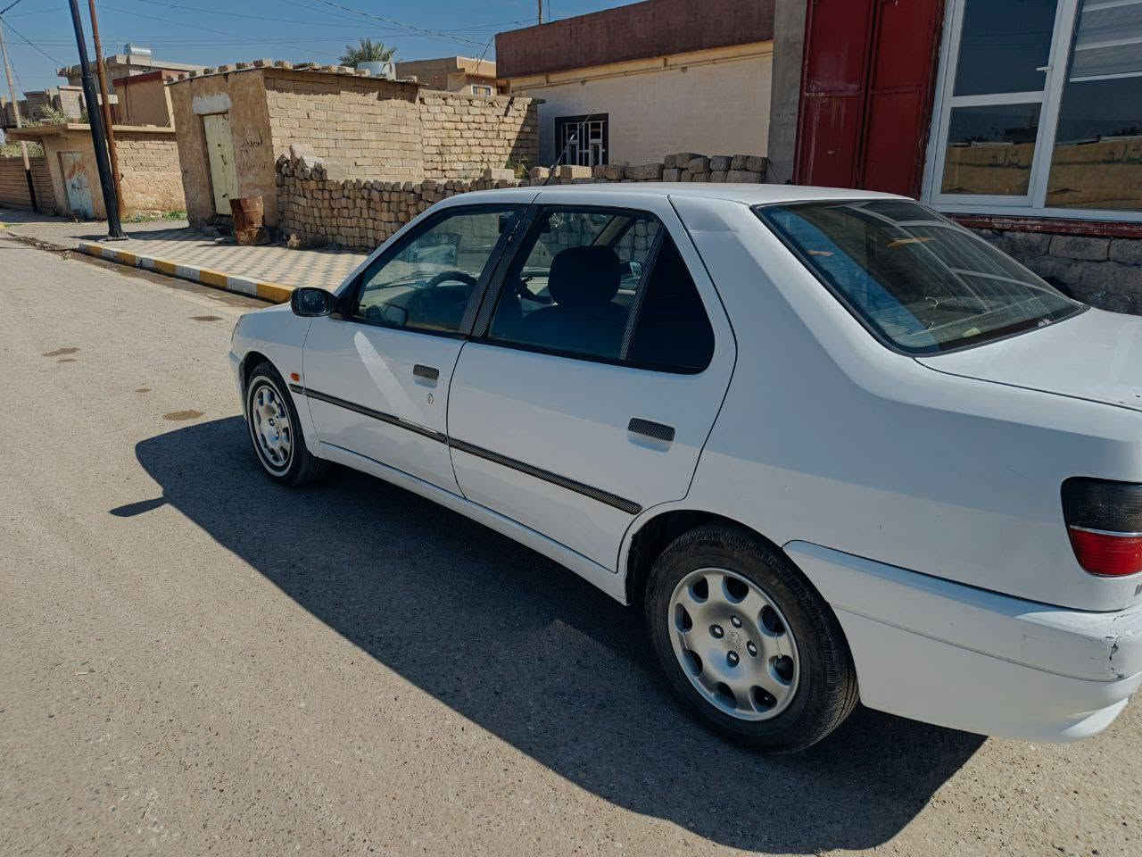 سلام عليكم
للبيع او مراوس 
بيجو 306  موديل 2001
رقم بغداد  بسمي هزه جده سنويه لل30 
تبريد شغال
 مكينه كير خير من الله
كهربائيات كلها شغاله 
 لايت شمسي
***********
***********
