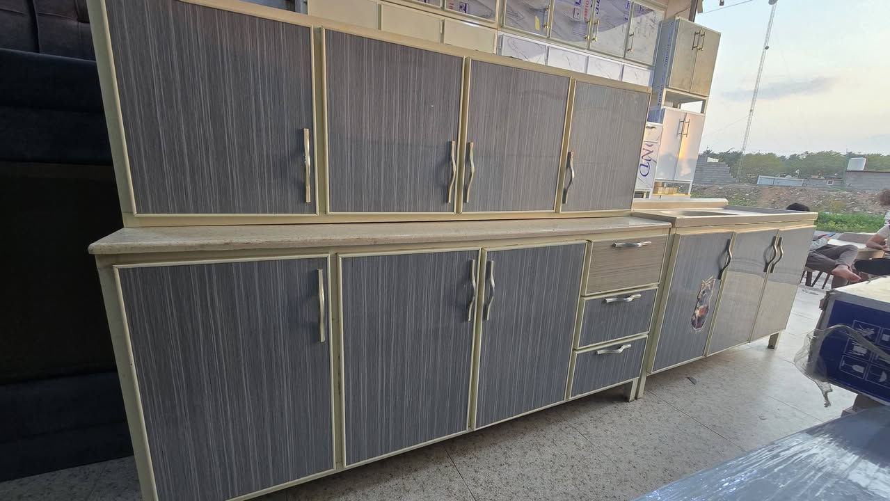 كاونتر المنيوم شغل ايد كامل مرمر  قياس مترين وسنك متر ونص فول نضافه (يرهم  مراوس ))
🌷🌷🌷🌷🌷🌷
اشتري غراض بيت مستعمل تخم ديوان كاونتر ميز طعام غرفه نوم ثلاجه مجمده غساله راسلونه خاص صوره 
🌷🌷🌷🌷🌷🌷
خانقين/ شارع مستودع خلف مركز شرطه ازادي [مزاد المندلاوي]
***********☎️
***********☎️
