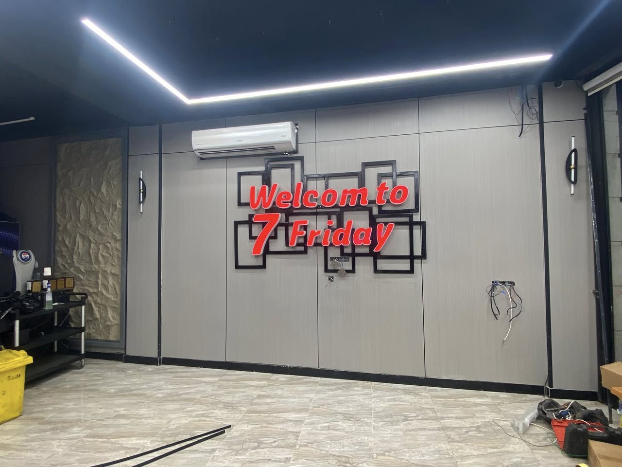 لدينا فقط 🧨✅ احدث الاصباغ و احدث التصاميم الحصرية💯💯

كل ماهوه جديد وأنيق 🌙

جميع الاصباغ
جبس بورد 🔥
الكابون للواجهات 💯
اصباغ داخليه 💫
اصباغ خارجيه 🧨
سقوف ثانويه🎨
 عمل واجهات بوردكس🖌
 ابواب وشبابيك🔲
فوم مضغوط 🧴
ورق جدران🖌
جدد بيتك🏠  وتمتع بالالوان 🌈 
للحجز والاستفسار لجميع المحافضات
بأدارة :علاء حسين ***********
          كرارخالد ***********
