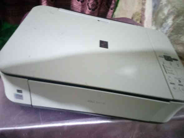 طابعات وأجهزة استنساخ كانون للبيع مال مزاد مكانه محافظة النجف الاشرف *********** ويوجد لابتوبات كميه الي يحب يتواصل عال رقم
