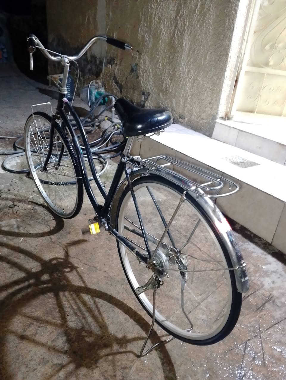 بايسكل حجم27 للبيع فقط بريك كدام و جامه لاوخ لي كدام مابي مثل ما كدامك سعره60وبي مجال


**إذا كنت صاحب هذا الإعلان وتريد حذفه لأي سبب، رجاءا أرسل رسالة إلى الدعم الفني**