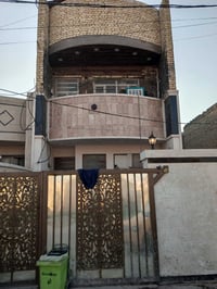 بيت للبيع • شارعين سيد هاشم • ١٠٠م