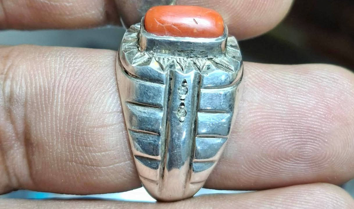 السلام عليكم محبس مرجان للبيع السعر 350 التواصل مع الرقم الي بالصوره


**إذا كنت صاحب هذا الإعلان وتريد حذفه لأي سبب، رجاءا أرسل رسالة إلى الدعم الفني**
