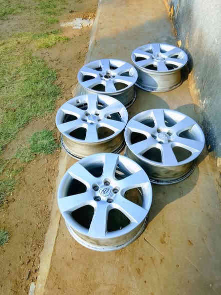 سلام عليكم ويل سنتافي 5 للبيع 300وبيهن مجال العنوان بابل *********** تصل ودلل
