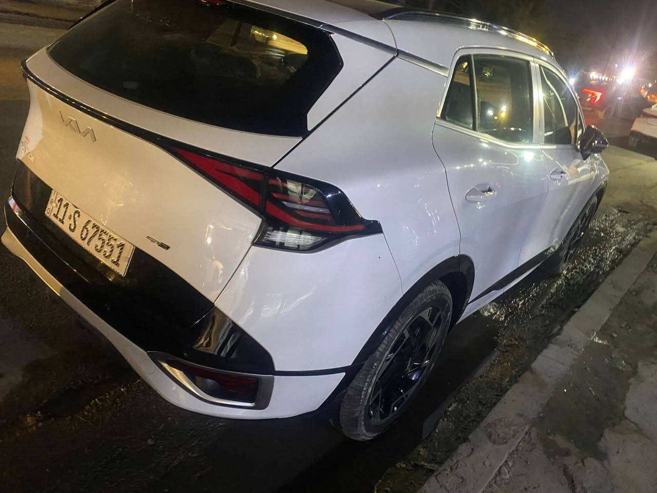 كيا سبورتج خليجي جي تي لاين 2023 رقم بغداد وكالة الدولية
(جيتي لاين ) فول مواصفات
داخل اسود
بانوراما
كشنات جلد + كهرباء
كشنات تدفئة تبريد
تدفئة ستيرن
صندوك كهرباء
رادارت جانبية
تشغيل عن بعد
حساس خلفي + حساس امامي
اوتو هولد
وغيرها من مواصفات الجيتي لاين
ماشيه 31 الف كم 
السيارة خليجية مكفولة من الحادث والصبغ
السعر236$ وبيها مجال بسيط 
العنوان بغداد الرصافه 
***********
***********
