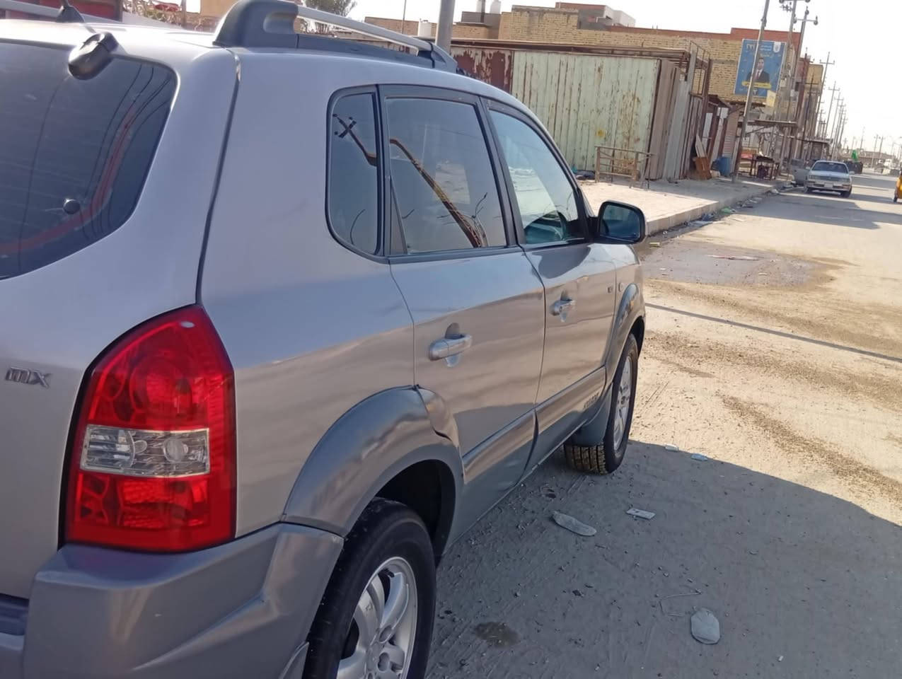 سلام عليكم 
توسان دخول جديد 2010 
كص جنطه لحيم باجات مكينه كاز 2000 دوش مسكر 
متومه وكامله رقم اربيل انكليزي    حصت كاز بجميع المحفظات 
سياره جاهزه من مكينه وكير وحداديه 
وطخم تاير 
جاهزه من الدعميه لدعاميه 
مكاني ناصريه 
اذا اكو مراوس بشاهينه او ملكه فقط ويطي فرق كل الهلا 
***********
