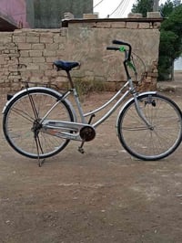 حبايب هذا باسكل نضيف موديل 19 مابي اي شي السعر 80 وبي مجال لتصول مراسل...