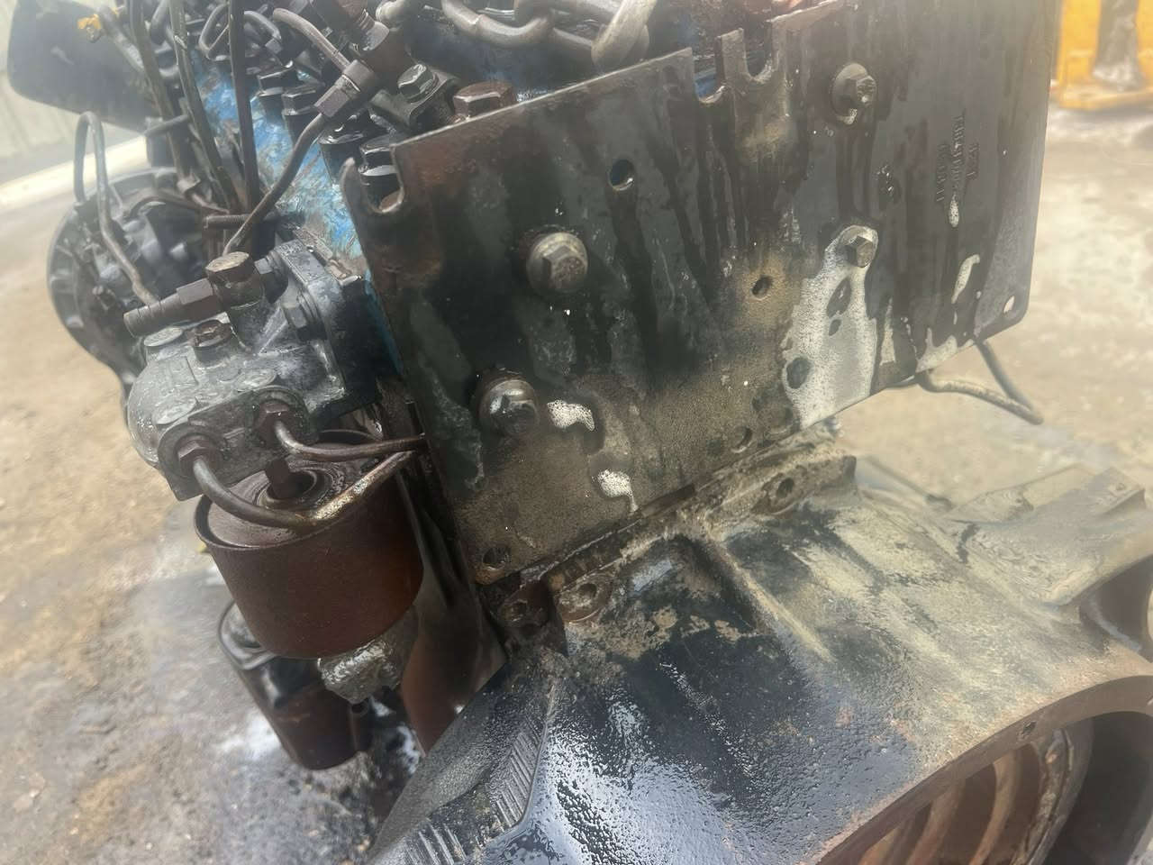 للبيع محرك بيركنز 4 بستم سوبر كامل من كلشي ت ***********
