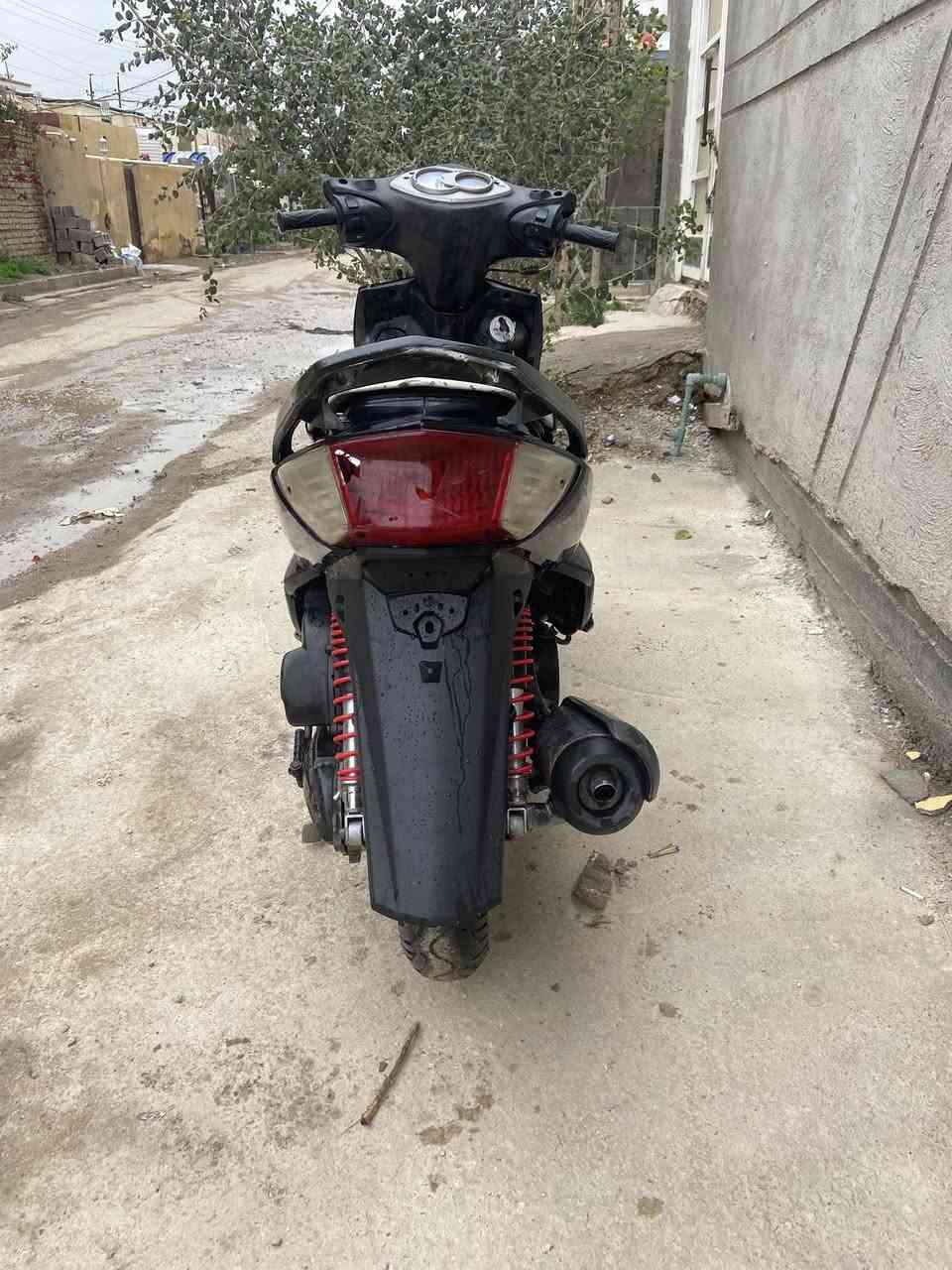 للبيع دراجه سكنز فحل مكينه خير من الله نكره سلف بأي وقت كهربائيات كله شغاله دراجه جاهزه 
#المكان بابل الحصوه 
#السعر٣٥٠وبيه مجال
للأستفسار ***********
