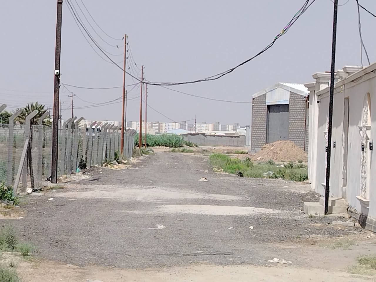 السلام عليكم ورحمة الله
ثلاثة دوانم ونصف طابو سند 25 مقابل مجمع بسمايه واجهة 71 متر تحويل ثاني يوم سعر الدونم 125 للاستفسار ***********

