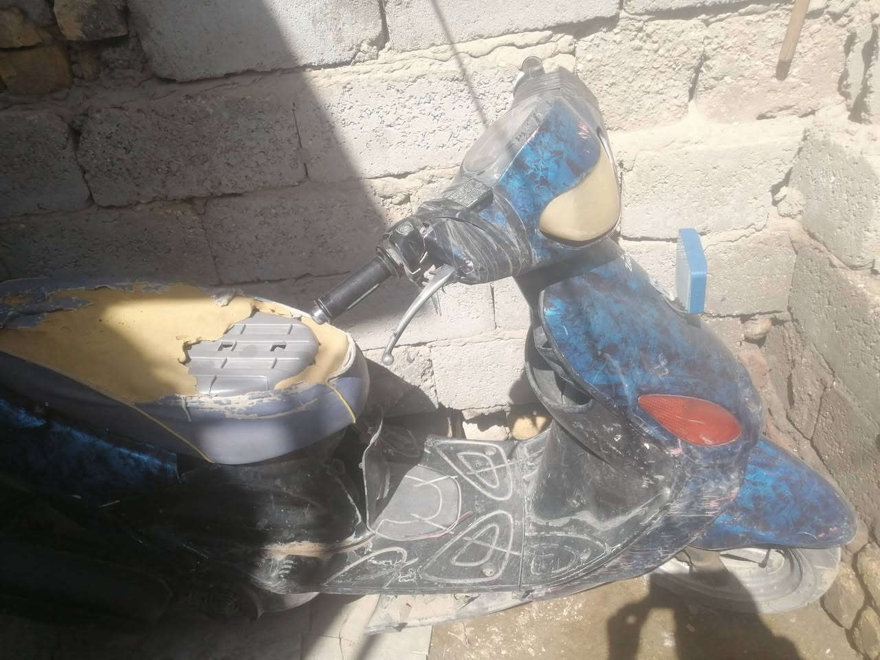 السلام عليكم دراجه دولفين للبيع عوزهه تاير متروكه الدراجه ابيع كوم حديد مكاني رميثه


**إذا كنت صاحب هذا الإعلان وتريد حذفه لأي سبب، رجاءا أرسل رسالة إلى الدعم الفني**