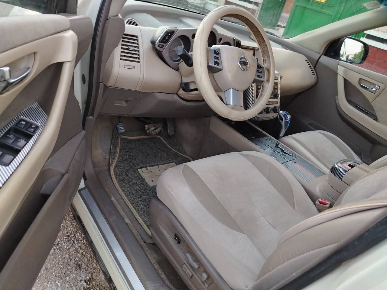 نيسان 2007مورانو
كير ومكينه صار 5اشهر من شديتهن
باب وبنيد مبدل
رقم بغداد انكليزي
محرك 7سلندر
مراوس بسياره نضيفه او السعر 75بيه مجال
***********
