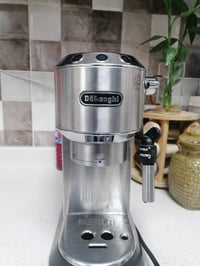 ماكينة اسبريسو • ديلونجي EC685 M