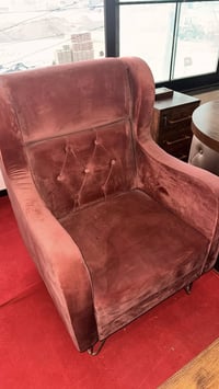 تخم عراقي نظيف 100‎%‎ لا كسر ولا اي شي والقماش قديفة العنوان بغداد/الد...