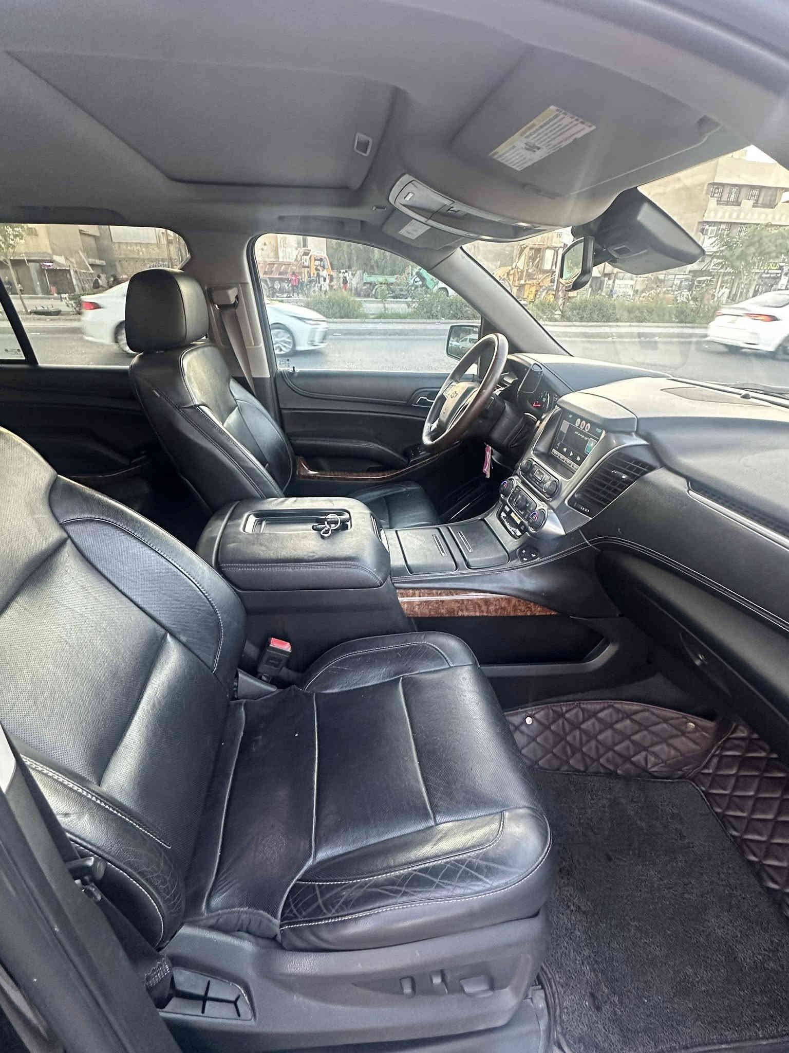 تاهو ادوات موديل 15 LTZ فول السيارة كفالة كص وعشائر. وسرقة السيارة بيهة قطع صبغ ابيع حزام  
مكان السيارة بغداد السعر 170 
***********
