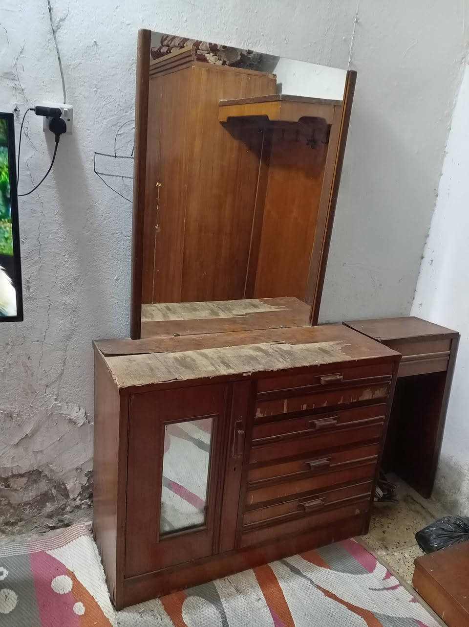 غرفة نوم كنتور خمسة باب صاج أصلي مع سرير طبي السعر ١٥٠ قفل


**إذا كنت صاحب هذا الإعلان وتريد حذفه لأي سبب، رجاءا أرسل رسالة إلى الدعم الفني**
