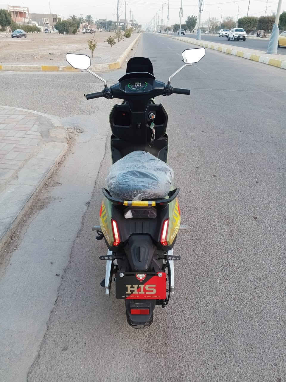 بسم الله السلام عليكم دراجه حلوه ونظافه 100% تتكون من ست بطاريات شرط الفحص  كهربائياتها كلها شغاله 850 وبيها مجال حق الجيه *********** ***********
