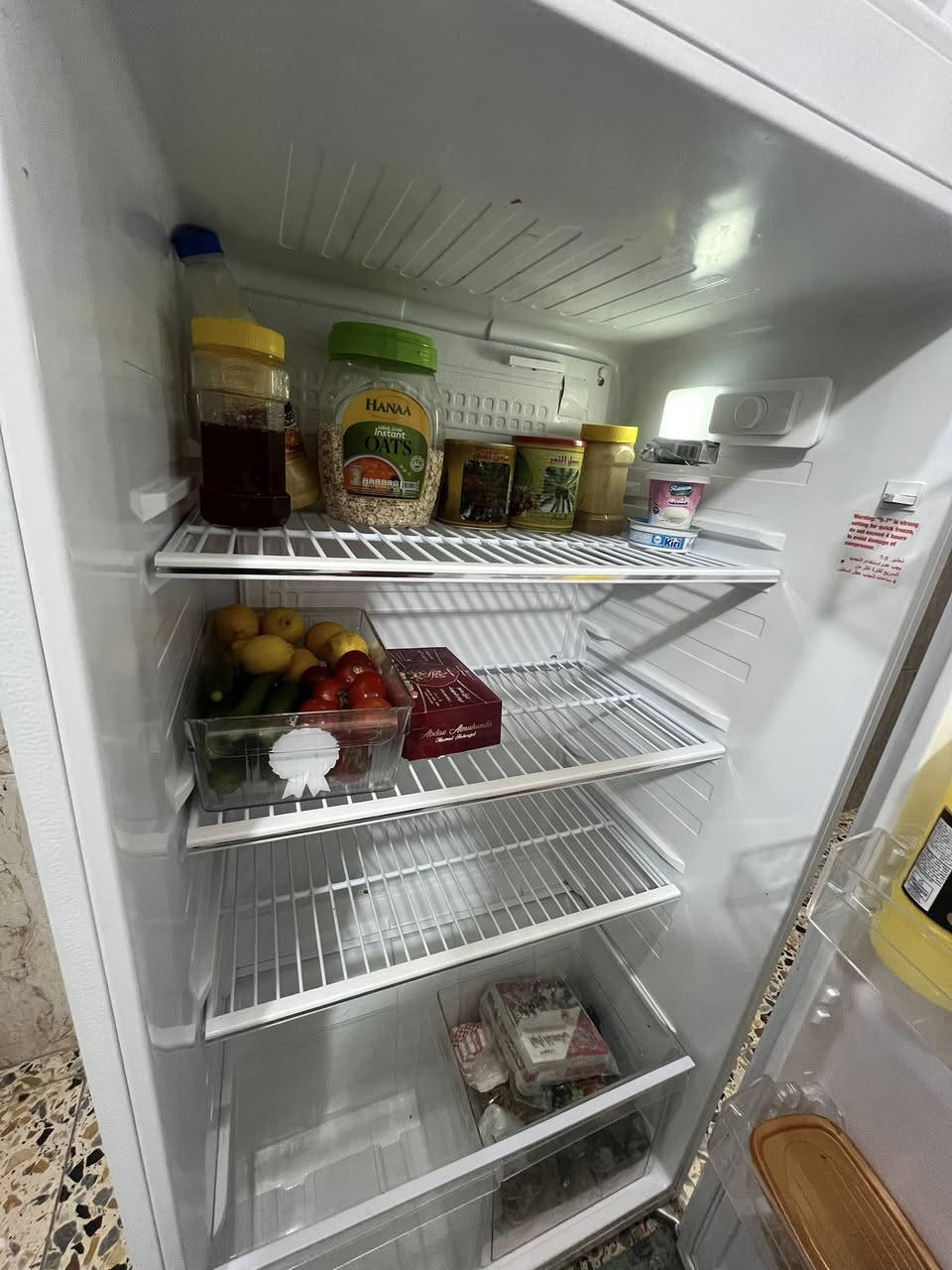 ثلاجه ومجمده للبيع في ابودشير 
اثنينهم ب450


**إذا كنت صاحب هذا الإعلان وتريد حذفه لأي سبب، رجاءا أرسل رسالة إلى الدعم الفني**