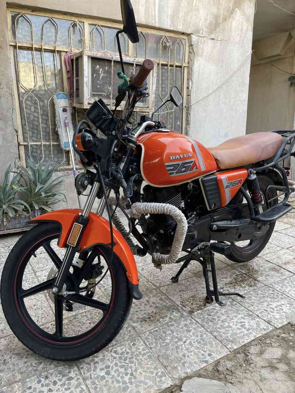 يالله السلام عليكم دايون نفخ 23 اوراااق اصووولي الدراجه مكفوولهه كفاله عامة محرك 150 الكتابه الحمرة مكفوووول 
العنوان: حلة ابو غرق 
رقمي: ***********
السعر علخاص لو اتصل علرقم
