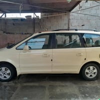 السعر مناسب مستعجل  للبيع هونداي تراجيت 2006 رقم بغداد باسمي سيارة 7 ر...