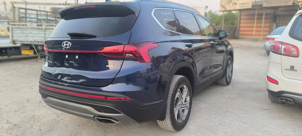 #السلام_عليكم
#_للبيع_فقط👇🚘 

_________________________ 
- هونداي سنتافي    Hyundai SANTAFE  (2023)
- مكينه  2500 GDI
-  زيرو وجديده ماشيه 8 الف 
- فور ويل 
المواصفات :- 
* بصمه تشغيل + بصمه ابواب 
* تشغيل عن بعد 
* شاشه  حجم الكبير + كامرا 
* سايد بريك بصمه 
* تحديد مسار + قياده ذاتيه 
* رادار امامي + خلفي + جانبي 
* قطعتين تبريد 
* شحن وايرليس
* تحكم كرسي كهرباء 
* اشاره بالمري 
* كشن كهرباء
* 3 وضعيات قياده 
* اوتو هولد 
* تحكم  ستيرن 
* هيتر كشنات
للتفاصيل ***********
كلين.ليبل واحد  .مكفولة من التبديل والصبغ والحار مكاني حله 
السعر 192 وبيها مجال 
_________________________
