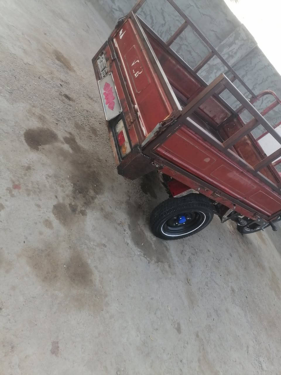 سلام عليكم ستوته للبيع اومراوس كلك كلك مكاتب عن السرقه شاصي وركبه كفاله تايرات جدد ضفيره جديد السعر ٧٠٠ وبيهه مجال العنوان مشخاب ***********
