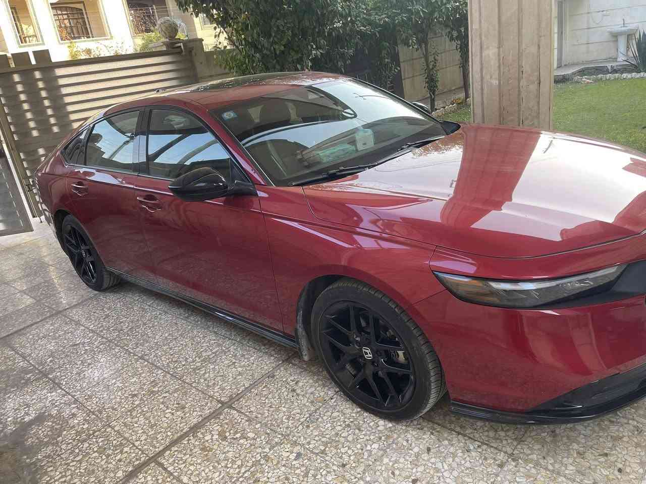 السلام عليكم
هوندا اكورد  2024 هايبرد Sport L وارد امريكي ضررها مثل ماموضح بالصوره  محرك 2000 ماشيه 20 الف 
المواصفات 

شاشه نفكيشن 🔥
تحكم مسجل 🔥
دخول ذكي 🔥
لايت زنون 🔥
رادار امامي 🔥
تحديد مسار 🔥
كامرا خلفيه🔥
فتحه سقف🔥
اوتو بارك🔥
هاند بريك بصمه 🔥
 درايف مود 🔥
مثبت سرعه 🔥
حساس مسافه امان 🔥
تدفئه بالمقاعد الاماميه  🔥
المقاعد جلد 🔥
نضام النقطه العمياء 🔥

السعر 220 وبيها مجال بسيط للاستفسار اكثر 
***********
واتساب 
العنوان / بغداد / الغزاليه
