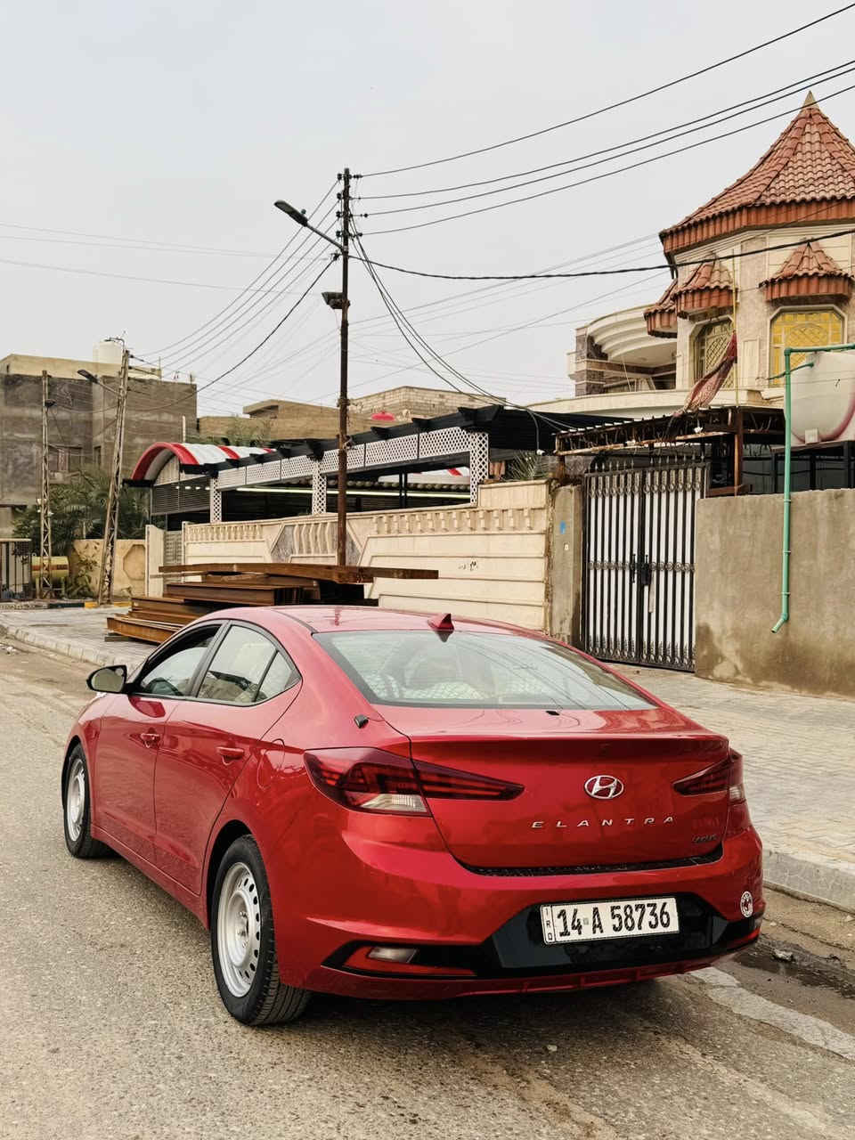 سلام عليكم للبيع الانترا 2020 وارد امريكي كفاله عامه داخله تقرير مياه امطار فقط رقم بصره باسمي تحويل ثاني يوم تخم تاير حداديه كير مكينه كله جاهز حجم المكينه 2.0 المرغوب 
العنوان بصره السعر 140 وبيه مجال للاستفسار ***********
وهذا رقم الشاصي
5NPD84LF7LH531480
