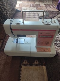 اسلام عليكم مكينه كدام العين نضيفه وشغاله وبشرط  قيمو وخذوها 077148291...