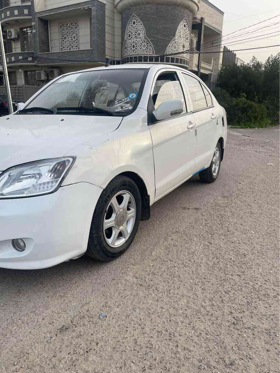 السلام عليكم 
فاو 2013 N5 
كفاله عامة من الضربه والصبغ 
كير ومحرك مكفولات تخم تاير وباتري جديد
شاشة 
 صدرها زين
كهربائيات كلها تمام
سعرها 38 
مكانها شارع فلسطين
الرقم *********** بغداد, العراق
