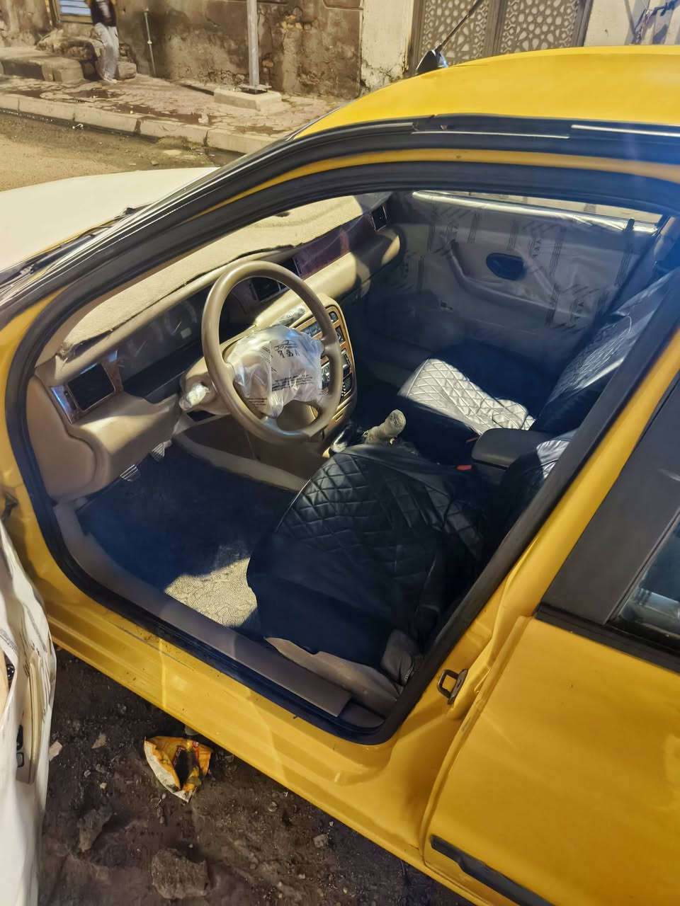 سمند 13 مسجلة بالسنوية 2012 
كير مكينة كفاله سياره شوف العين تجي تكلب وتأخذ كله جديد بيها بارد اباب الصدر شاد توشمه مسجل تبريد تدفه ترايك 180 سنوية الهيئة مصفره بال 2025 
سنوية منتهيه من 2018 مكاني البصرة كزيزه السعر ***********   ااااا/السعر 35 ورقه أو للمراوس حسب القناعة
