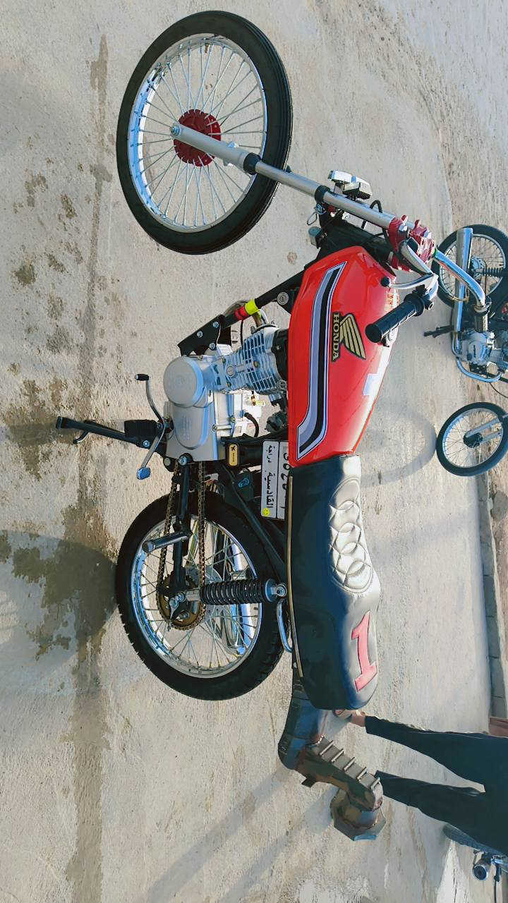 السلام عليكم دراجه نامه لبيع رقم  سنويه السعر خاص او الاتصال ع الرقم ***********
