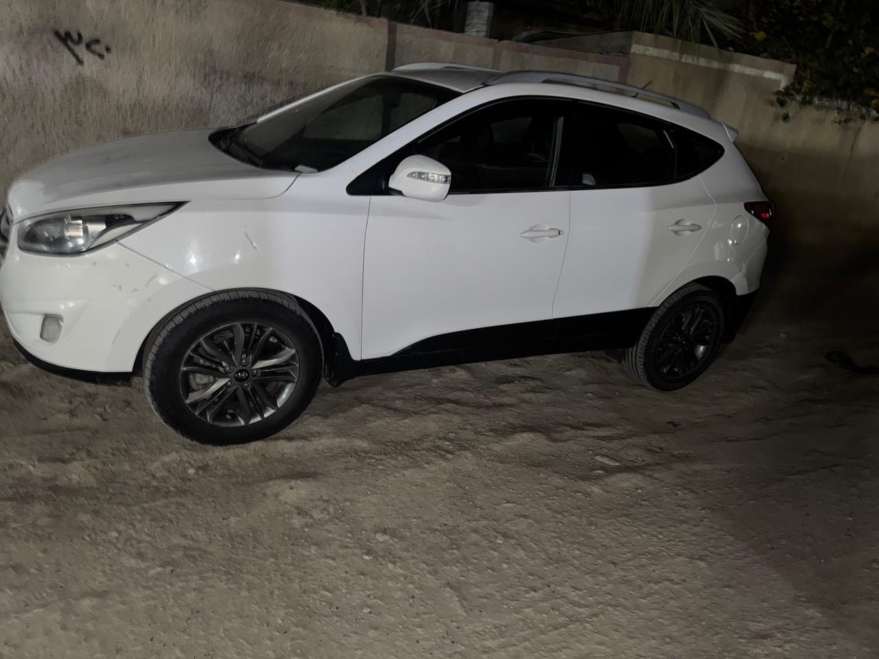 السلام عليكم
توكسان البيع
2014 شكل ال15
صبغ بيبان اثنين
السعر 125
مامتواجد عل الفيس
الاتصال / ***********
