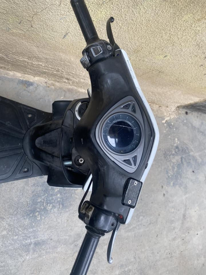 السلام عليكم ماكس مضلع نوزل حديث دراجه نكره سلف خير من الله كهربائيات كلهه شغاله اشاير هورن كيجات دبل اشاره سكن لايت عالي ناصي بكلايت خليه مكينه كلهه بلاديه كفاله نضوح وتبخير وتنقيص شلعه معدل خير من الله دراجه برغي مابيهه نقص رايدهه 650  او مراوس بشي مرتب مكاني اعضميه ***********
