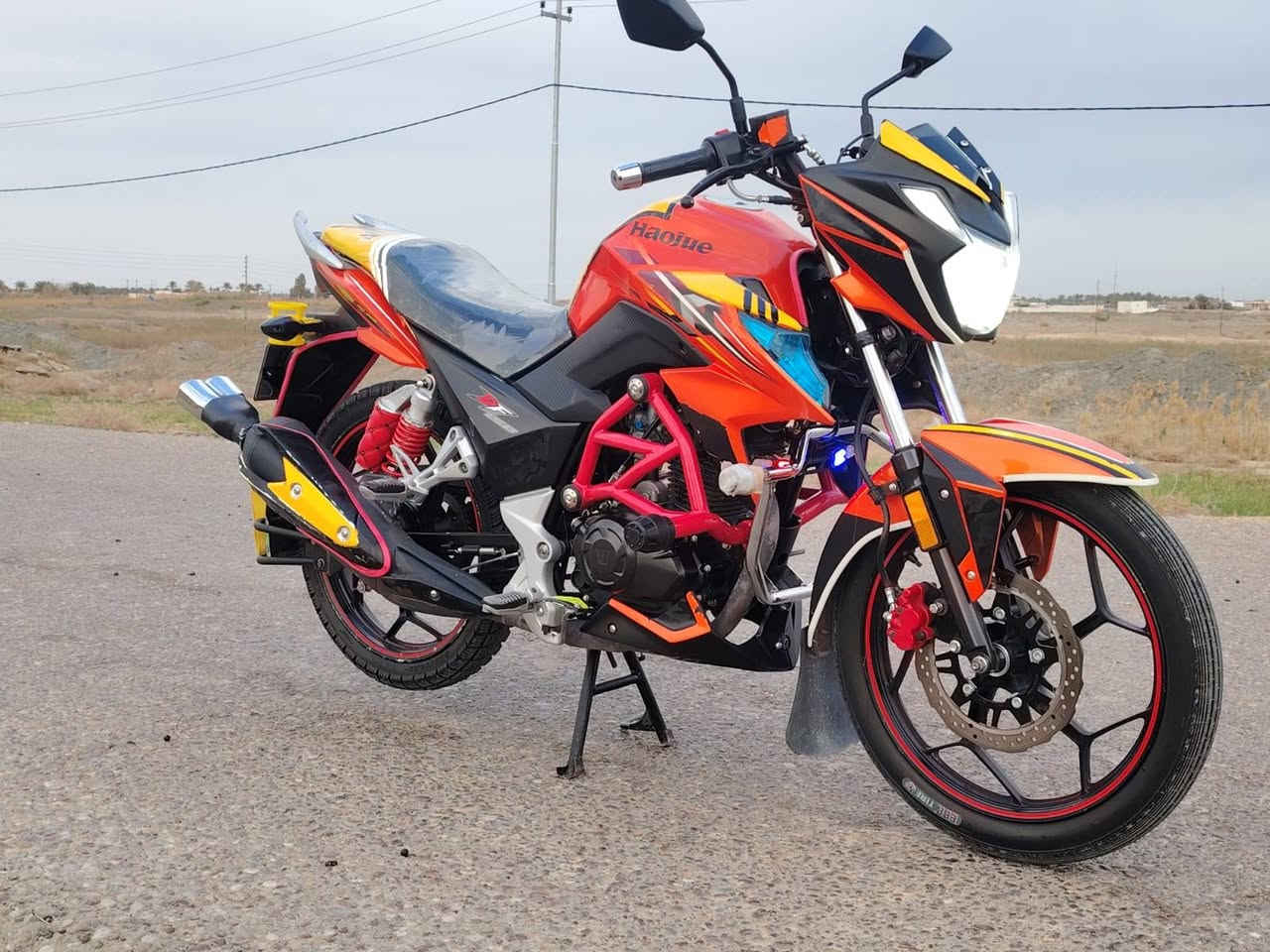 سلام عليكم اخوان هاوجي Df موديل 2023 مكفول كفاله عامه من  شخط من محرك موطار ربع متخلي عليه العنون يم جسر علي الحاتم رقم *********** السعر 20 ورقه وبي مجال شي بسيط
