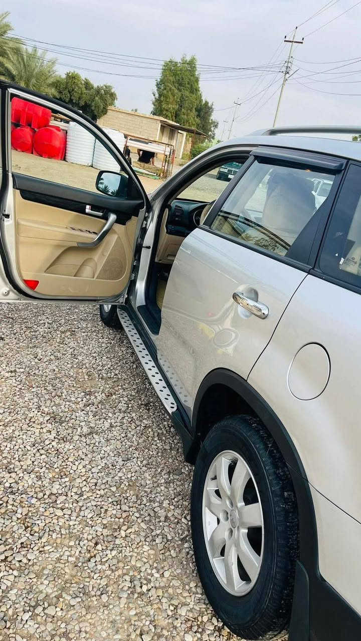 السلام عليكم للبيع كيا سورنتو مديل 2013 خليجي بغداد بأسمي  تحويل ثاني 4سلندر7راكب
3قطع تبريد برغي مابيها نقص 
مكان السياره ديالى-المقدادية
اي استفسار ‭0770 269 5441‬
السعر 160 او بيها مجال
