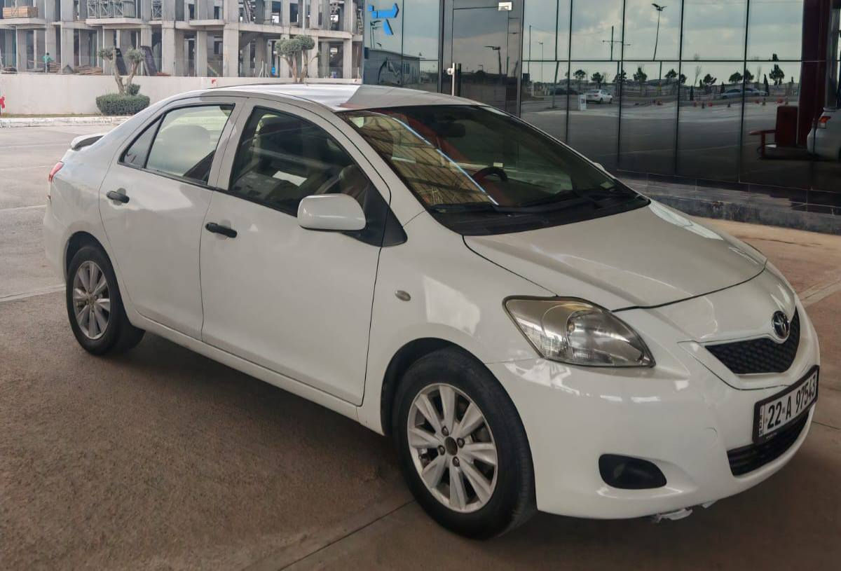 تۆیۆتا یارس 2013 گیر ئۆتۆماتیک 
گێڕ ومەکینەی بەشەرت 
 سەناوی نوێ کراوەتەوە
 تا مانگی 12ی 2028 هەزەی نوێ.
 شاشە ئایپاد .

سعر لە کۆمێنت داوابکە ڕاستەخۆ بۆت دیت 📩 

سبوغ دوو پەلەی بچوکی هەیە لە وێنەکان نیشانم کردووە. 

ژمارەی خاوەنی 
 .***********
