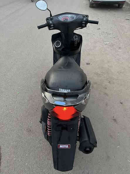 السلام عليكم ماكس ثعلب لون مميز بطريقيه للبيع دراجه بلاديه مكينه كابريتر سلف كله على وضع الشركه كلها مختمه ختم واحد ناعمه سلف هندر كيلو متر طوافه كله شغال شاد سكن ثلجي رماش اشاير عالي ناصي حمدلله بلاديه عده البلاده موجوده بيها و سويج الاحتياط قفل جنطه قفل ستيرن بركاتها مضبوطه تايرات جدد شلعه و معدل فول مسوي الها ادامه  لا تراسلني و تكلي شبيها نقص 😅كل التفاصيل يمكم اسف على الاطاله السعر 650 و بيها مجال مكاني بغداد الحريه ***********
