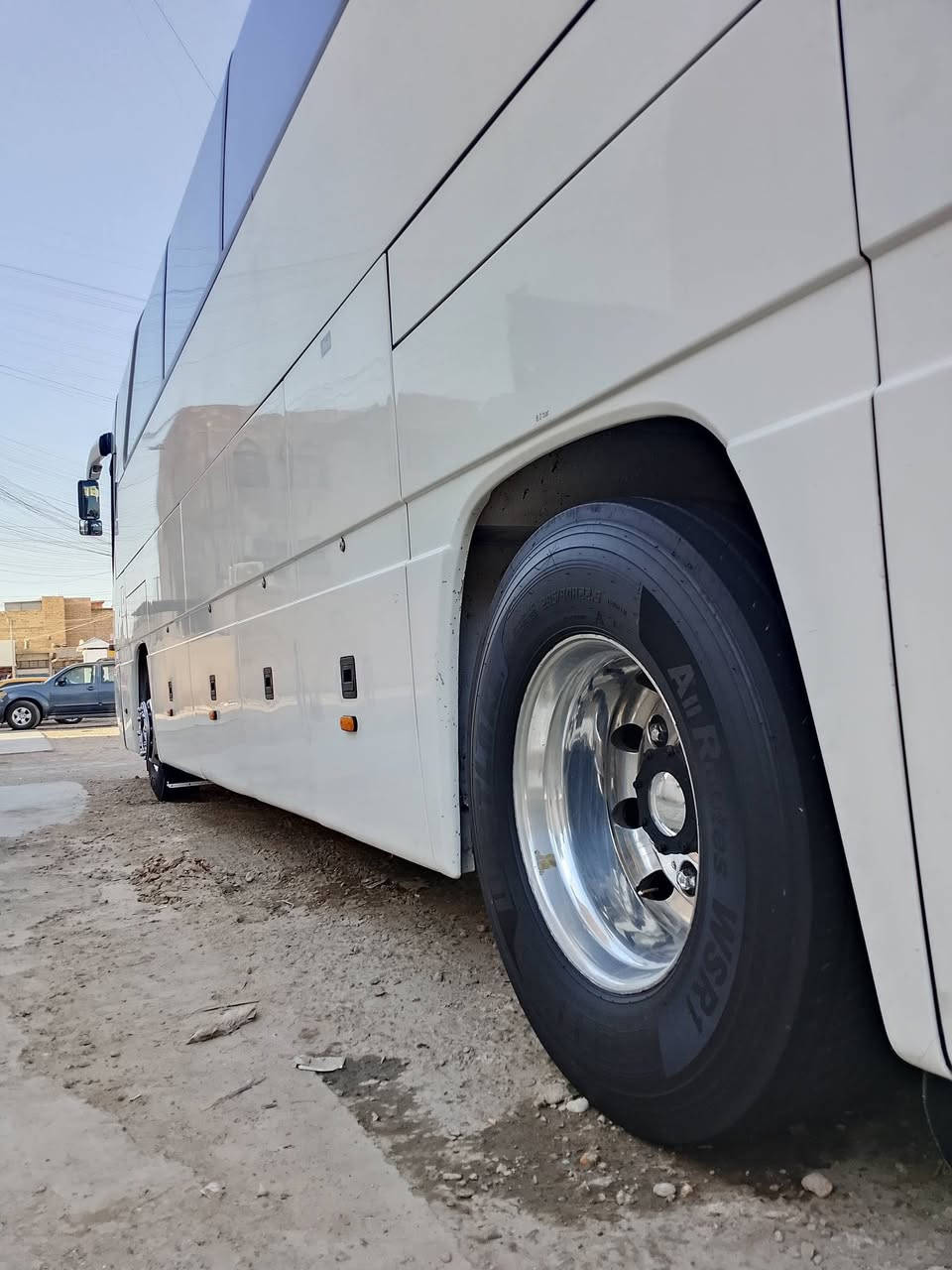 سلام عليكم باص 350جديد عالي جاهزه تحويل كامل مواصفات ***********
