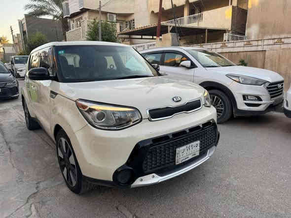 سلام عليكم 
كيه صول 
موديل 2015
جديده بمعنى الكلمة 
رقم بغداد مشروع وطني 
ماشيه 67 
سعر 118 وبيه مجال 
المكان بغداد العامرية 

‭0772 582 4139‬
