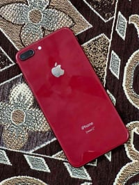 ايفون 8 plus مامفتوح سعر 130 الف ذاكره ٦٤ بطاريه ٨٩ مصعد  جهاز كلو شغا...