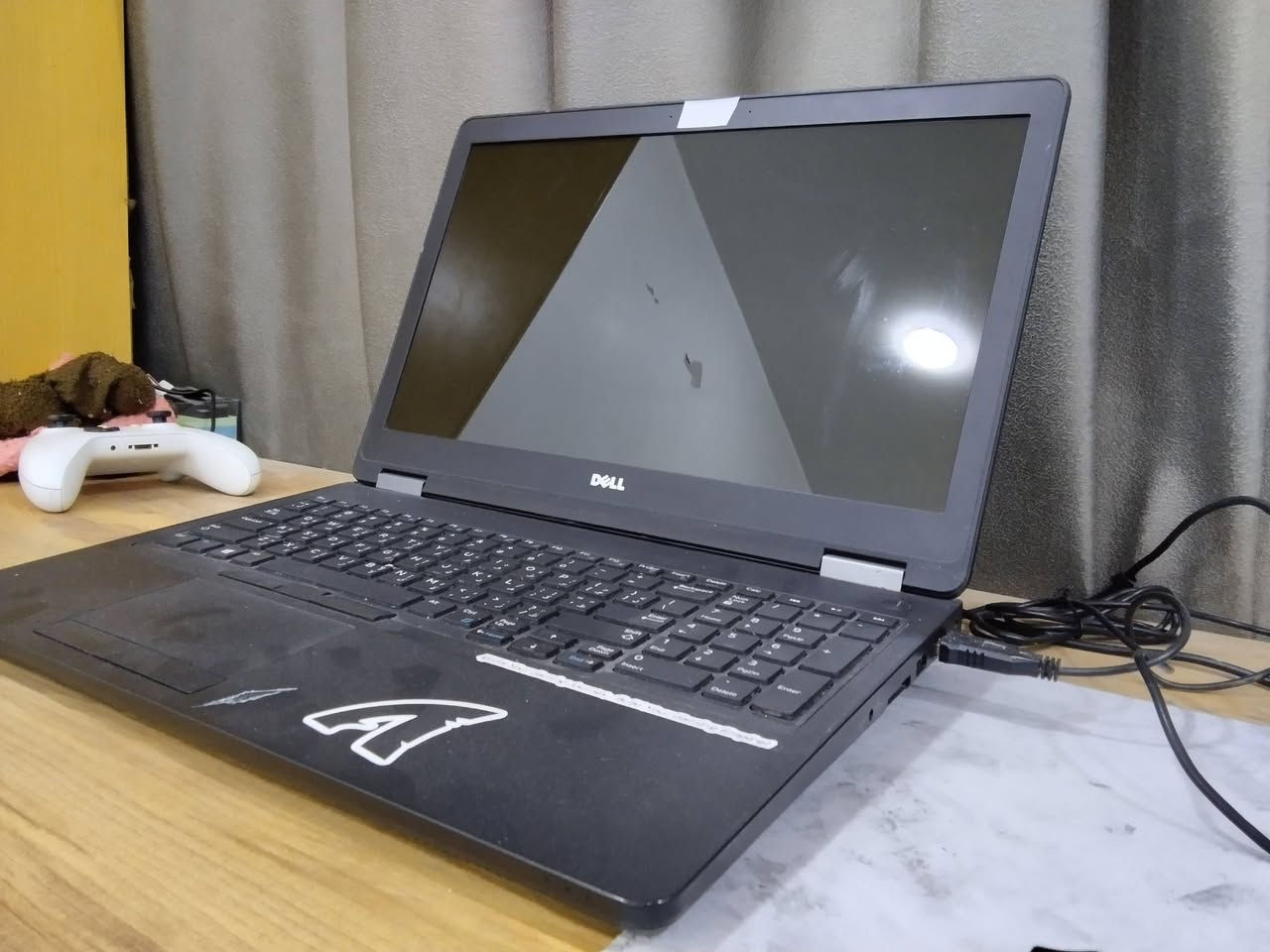 dell e5570 لابتوب
مواصفاتها 
I7 6600 
Ram 8 gb ddr4
Intel hd graphic 520
Amd readeon m360
Ssd 256
للبيع سعر 235 وبيها مجال للشراي
الله شاهد لابتوب مرتب ومابيه شي واستخدام قليل
عرضتها للبيع لان اعتازيت اشتري شغله
رقم واتساب *********** راسلني واني الممنون مكاني النجف
