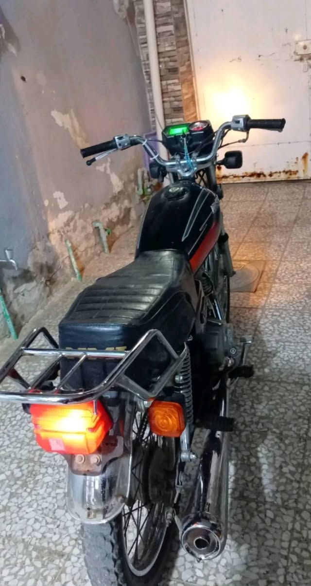 4 كير للبيع موديل 2016 مكفوله كفاله عامه لاتنقيص لاتبخير اوراق اصولي السعر 500 وبيها مجال قليل حك الجيه المكان نجف كوفه رقم *********** متواجد واتساب.
