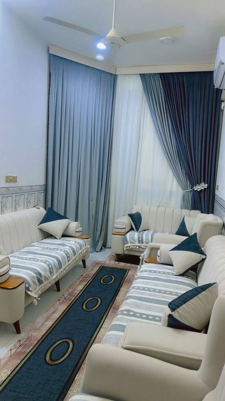 تم التوصيل الف مبروووك ويارب بيت العامر
تخم موديل ابو الطبله 
والثاني موديل فراشه سبرنك ضمان 
***********
