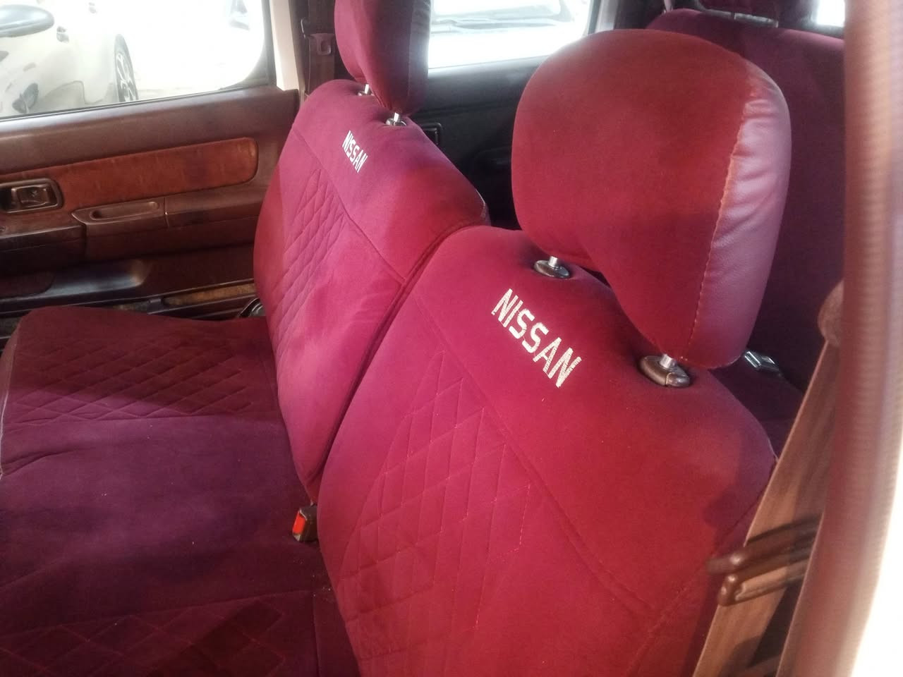 نيسان شبوط 2014 محسن
رقم انبار انكليزي
 رون وعداد 
جام كهرباء 
مري تحكم كهرباء  
كفاله سياره عدا باب البدي المسطره الجوانيه صاير بيها تنميله مال زنجار ومرشوش باب البدي فقط باقي سياره كفاله حتا من بارد 
العنوان الانبار هيت 
السعر ١٤٠وبيها مجال حك الجيه
***********
