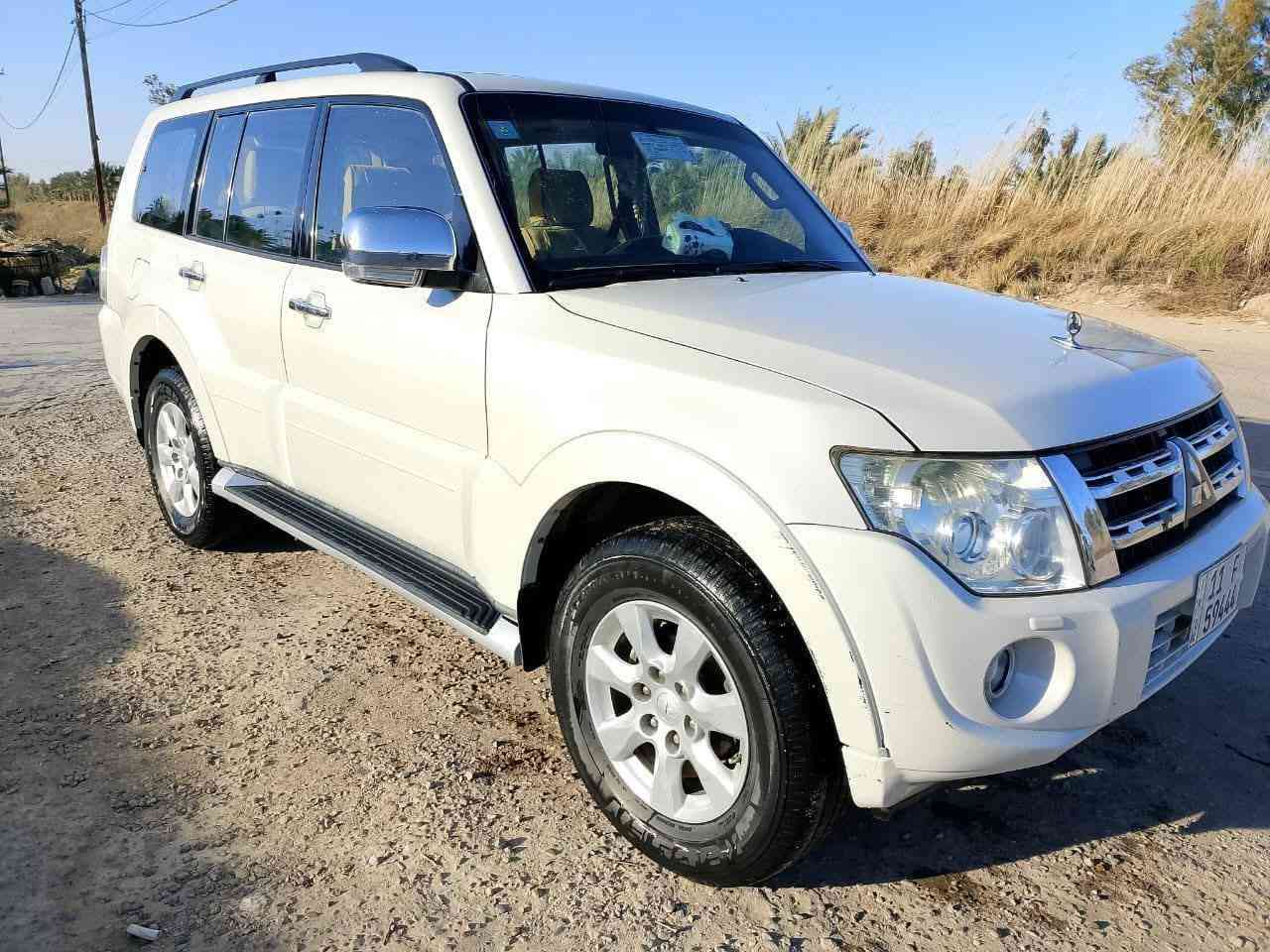 السلام عليكم للبيع او المراوس بالاند كروز ١١ او ١٠ باجيرو موديل 2014 رقم بغداد بسمي كير محرك تبريد خير من الله فول مواصفات مكفوله كفاله عده الجاملغ الأمامي بي بارد فقط السعر 180 وبي مجال العنوان بابل ***********
